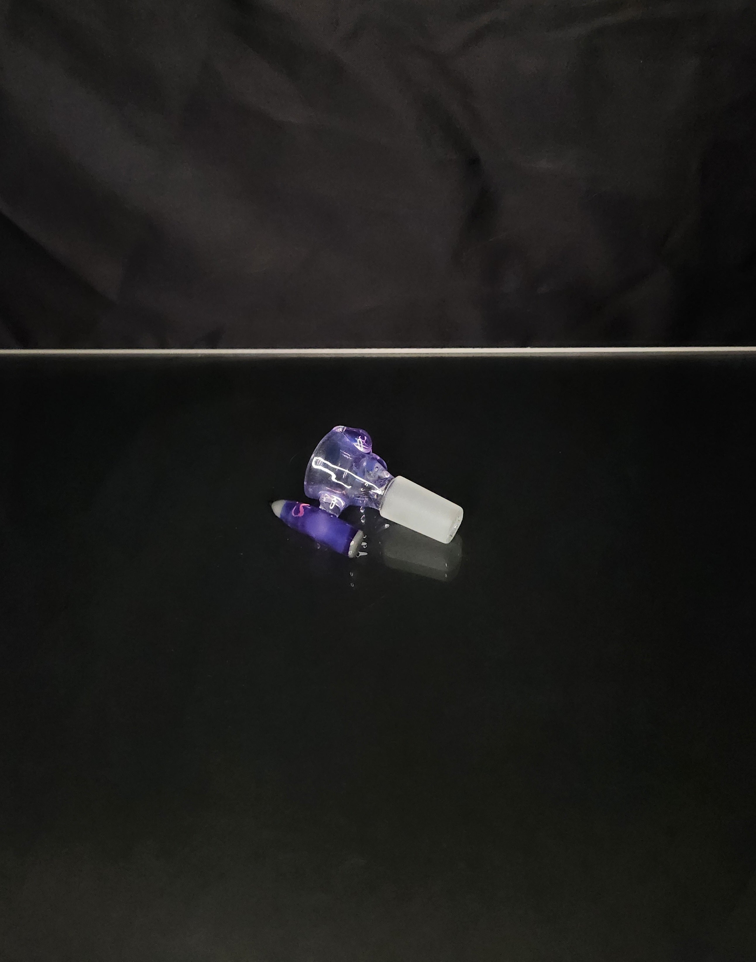 Benwa Glass 14mm 1 Hole Spray Can Slides