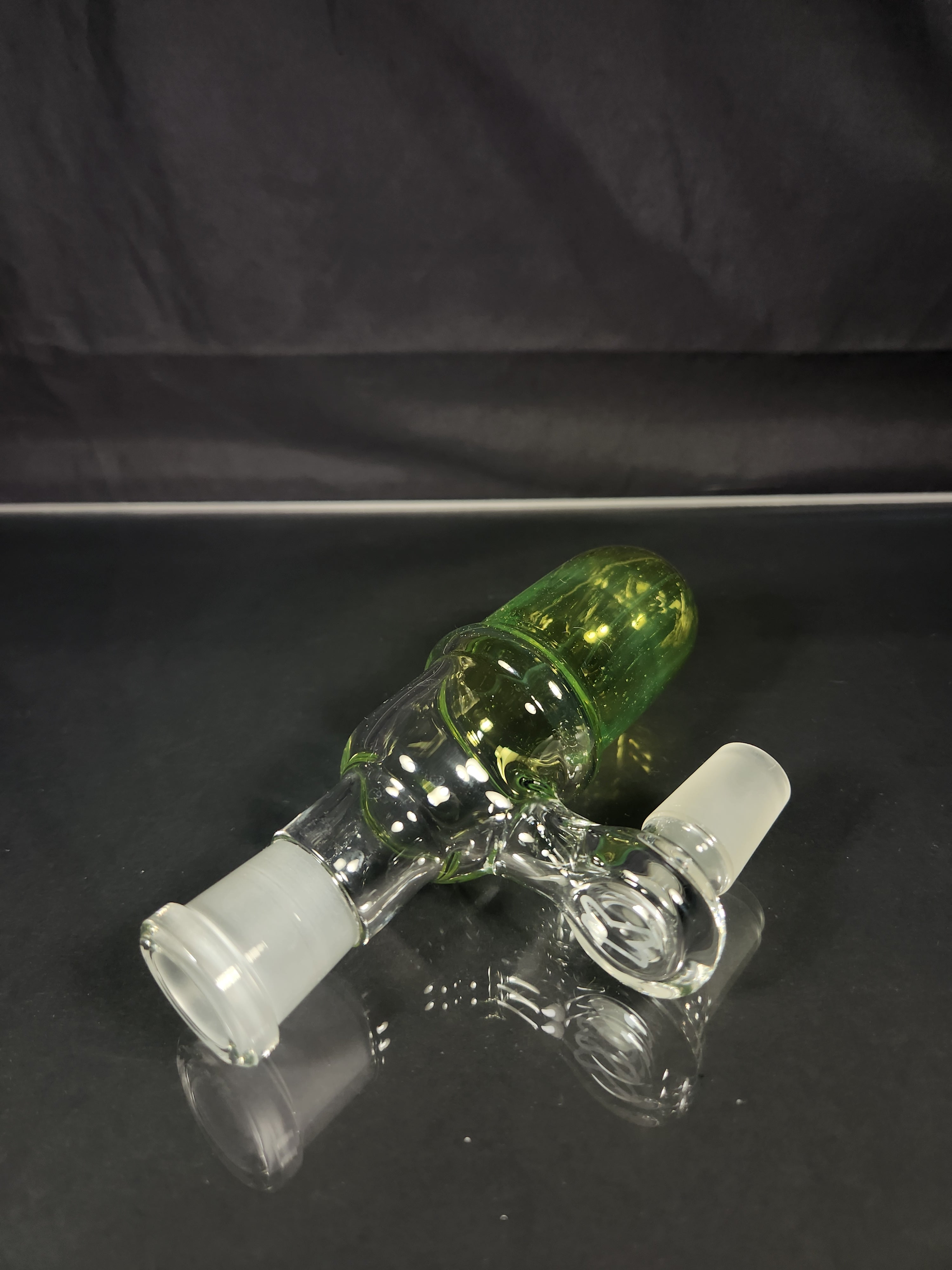 Kobb Glass 18mm 90° Dry Ash Catcher In Yoshi